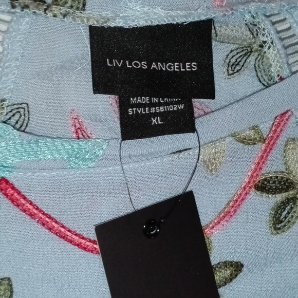 🆕LIV Los Angeles Floral Embroidered Ruffle Sleeve Top Size XL - Picture 3 of 9